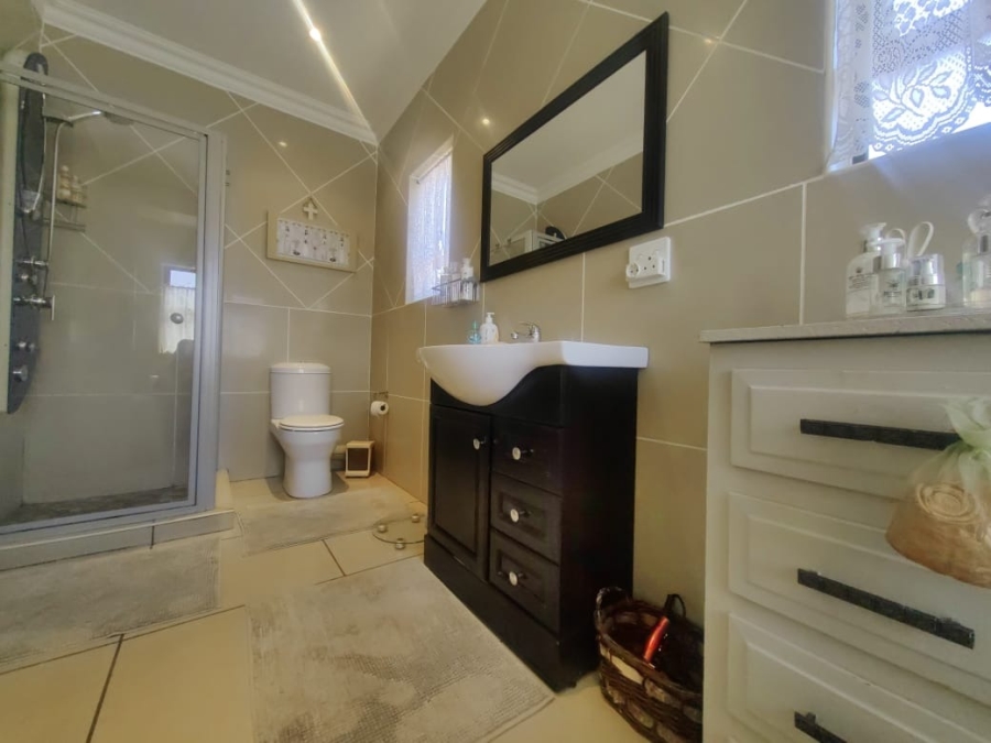 3 Bedroom Property for Sale in Grimbeeck Park North West